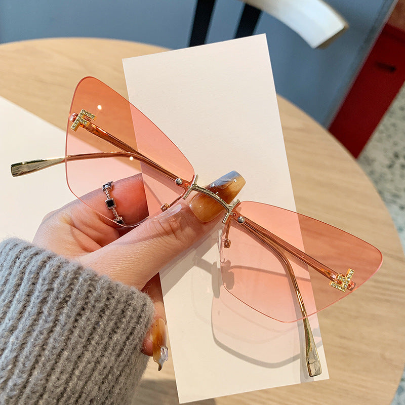Womens Cat-Eye Sunglasses in modern design with innovative frame Stornfield