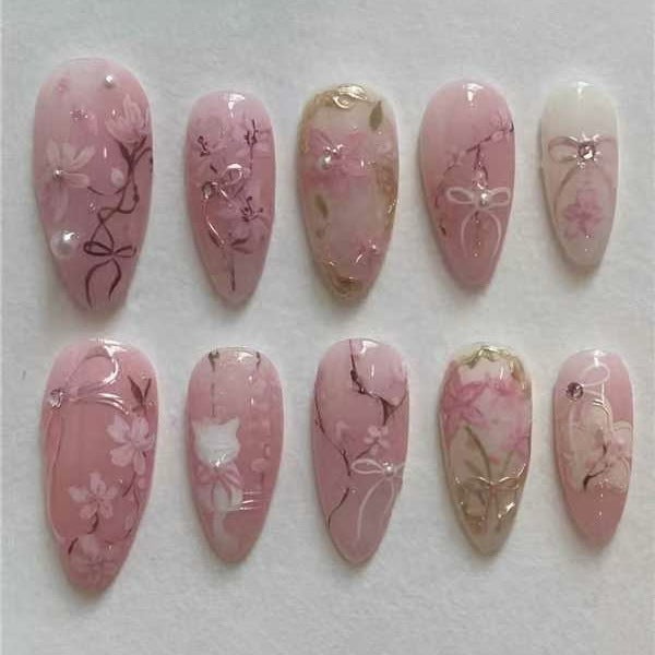 Decorative Floral Press-On Nail Set 1790745849