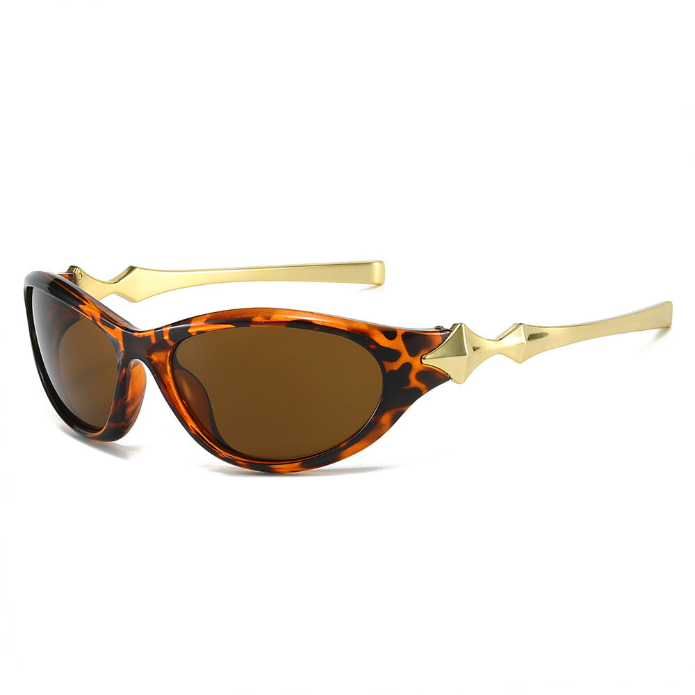 Fashion-Forward Vintage-Inspired Cat-Eye Sunglasses Stornfield
