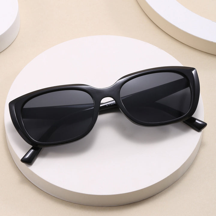 Women's trendy Cat-Eye sunglasses in minimalist design Stornfield