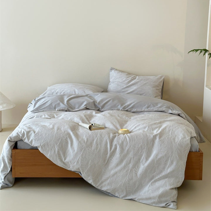 Breathable premium cotton percale bed set with fine leaf relief structure