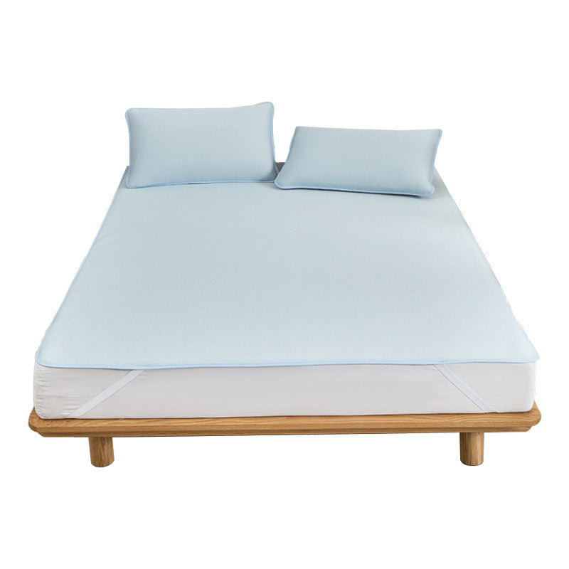 Ladies mattress topper with waterproof and breathable function Stornfield