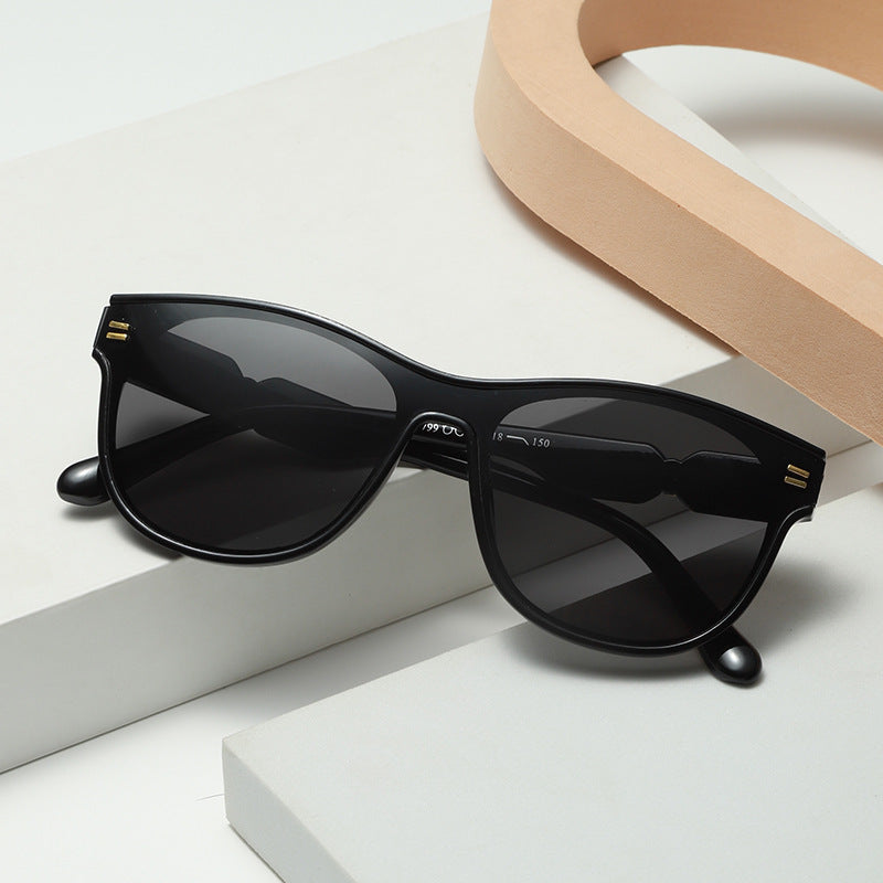 Women's fashionable sunglasses with unique frame Stornfield