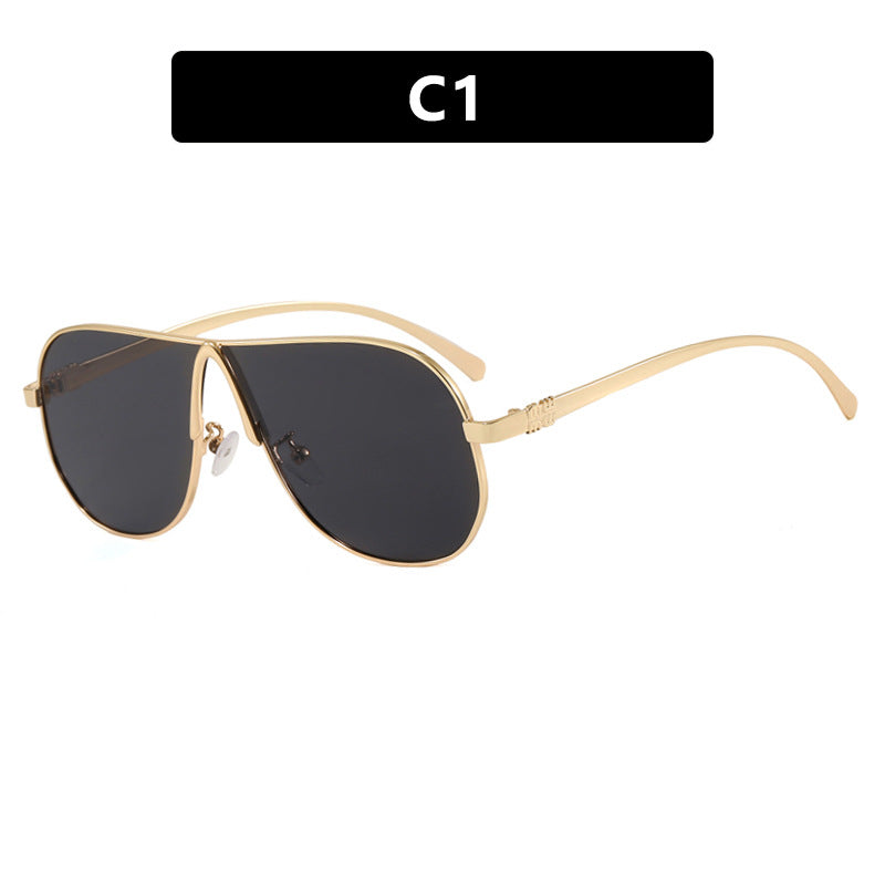 Women oversized sunglasses with modern design Stornfield