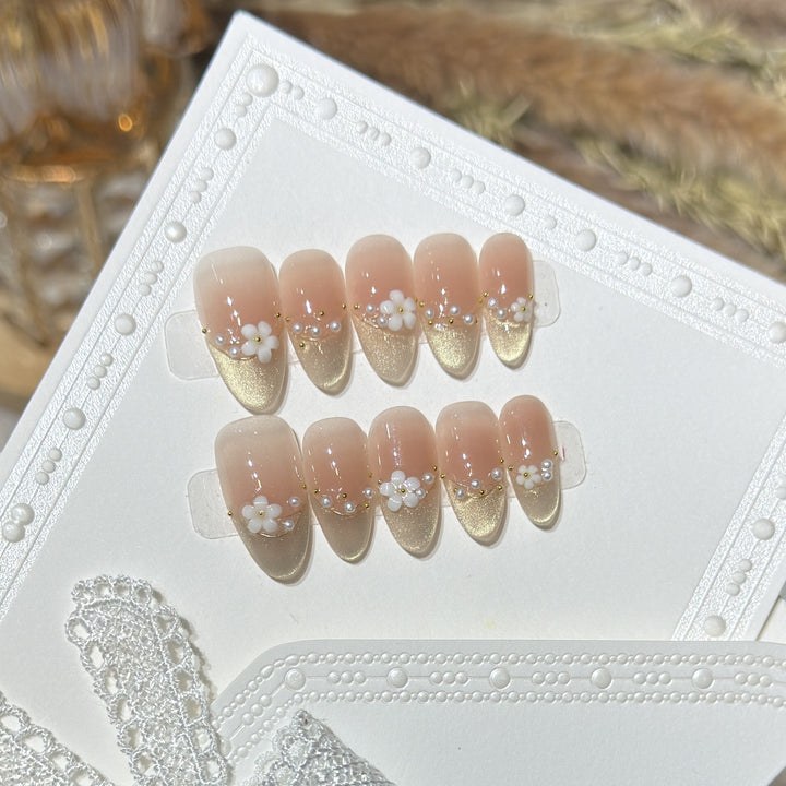 Decorative Press-On Nail Art Set with Floral Accents Stornfield