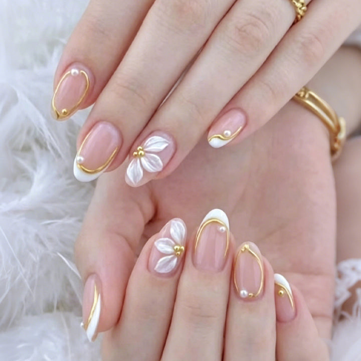 Elegant artificial nail set with romantic floral decorations Stornfield