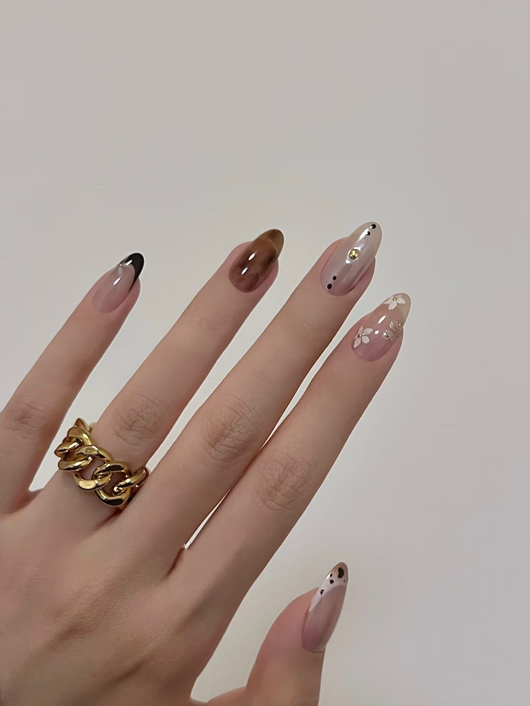 Artistic Nail Design Set