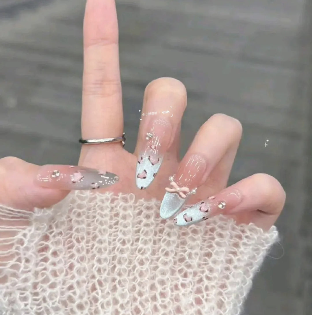 Artistic Character-Embellished Press-On Nails with Plaid and 3D Decals Stornfield