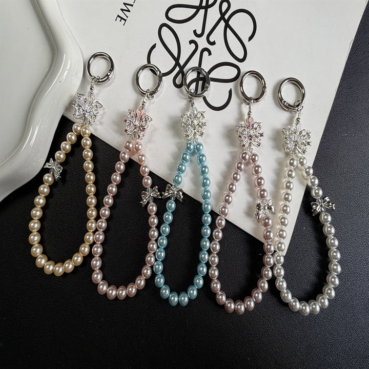 Elegant Pearl Keychain Holder Stornfield