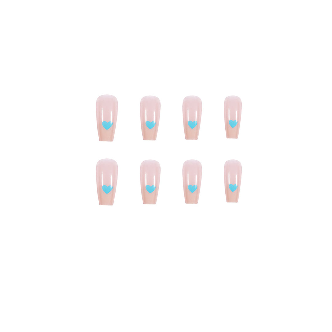 Artful nail art with heart motifs Stornfield