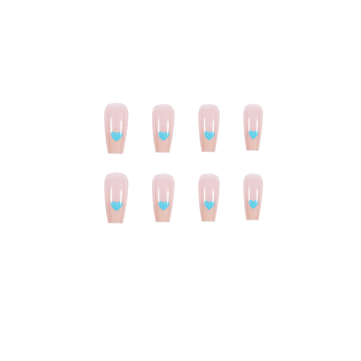 Artful nail art with heart motifs Stornfield