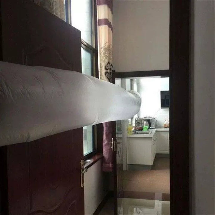 Unisex one size slanted air outlet deflector for wall-mounted split units with adhesive seam and flexible plate Stornfield
