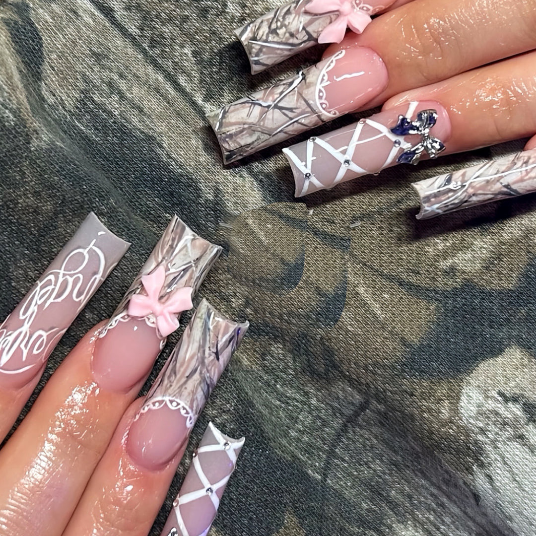 Decorative Long Press-On Nails Stornfield