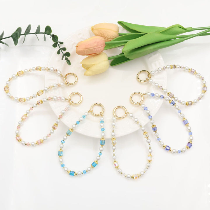 Elegant Beaded Phone Chain Stornfield