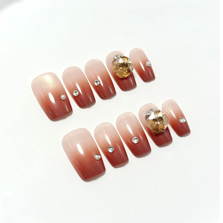 Artificial nails with glamorous 3D design Stornfield