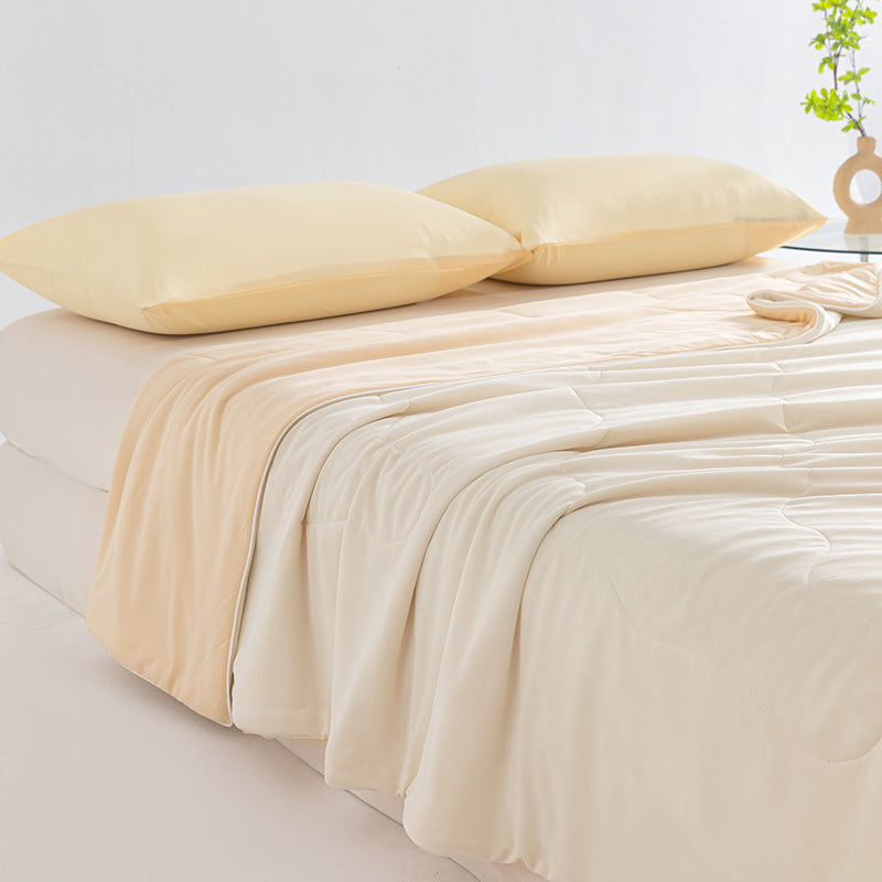 Unisex nan breathable summer blanket with cooling microfiber filling and light quilting Stornfield