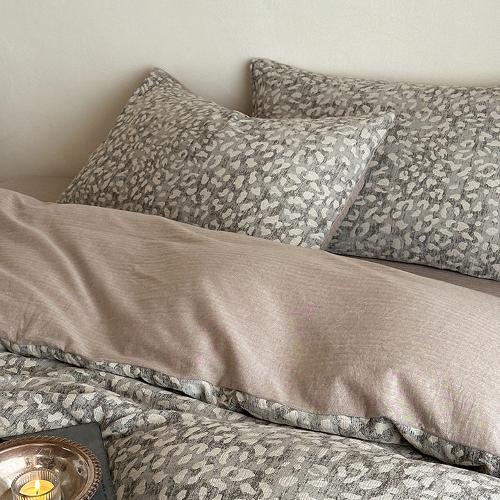 Bed linen set made of washed cotton-linen with subtle leopard print