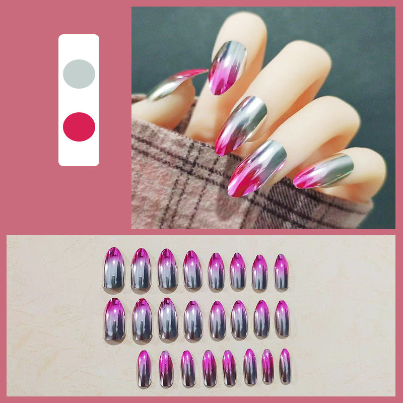 Creative artificial nails in modern gradient design Stornfield