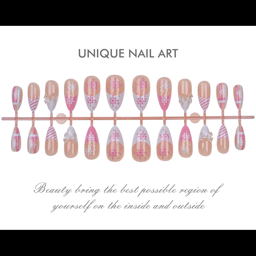 Elegant Press-On Nail Art Kit Stornfield