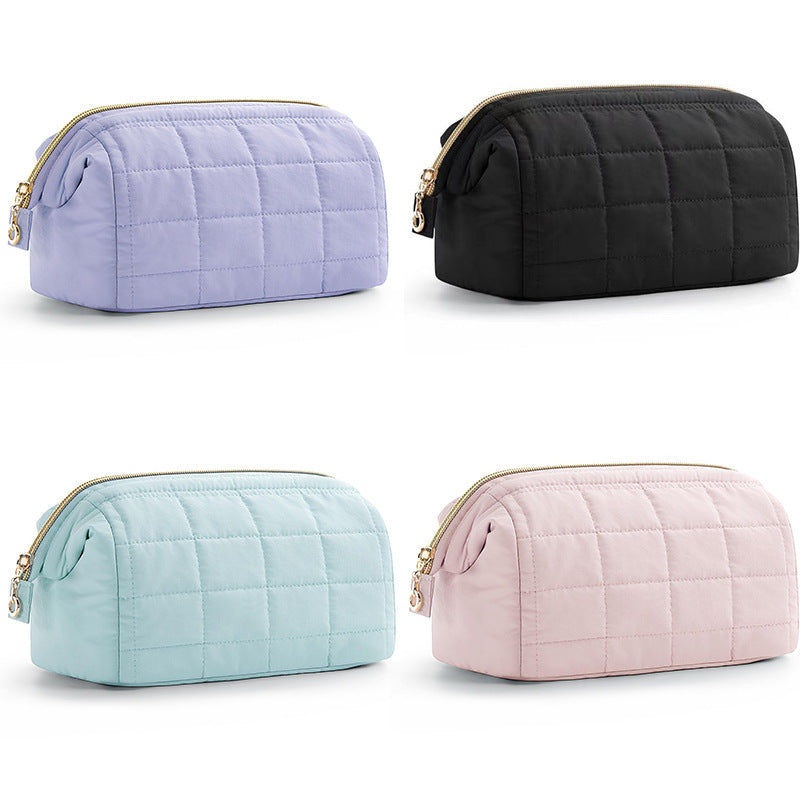 Padded cosmetic bag with elegant zipper Stornfield