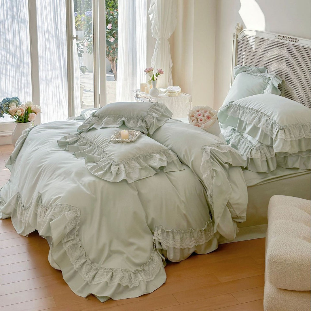 Ruffled Satin Duvet Cover and Pillowcase Set with Lace Trim