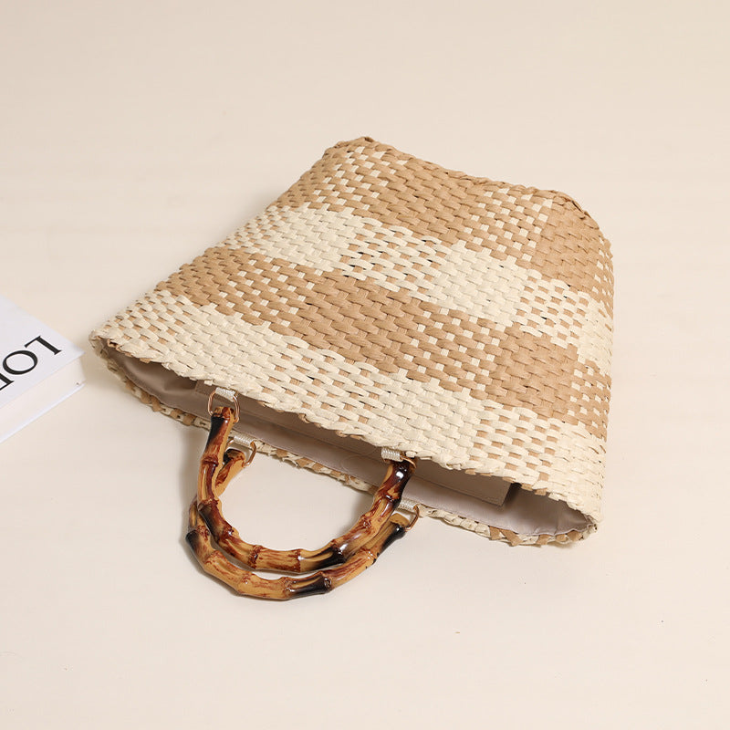 Braided bast bag with bamboo handle and decorative lining Stornfield