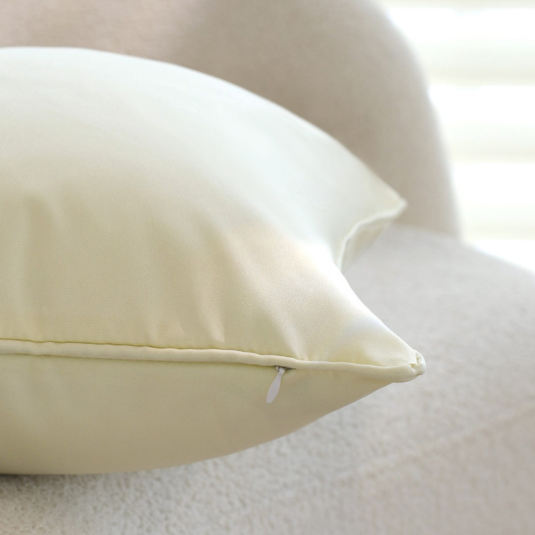 Square Decorative Cushion Cover made of silky Microvelours with fine piping and concealed zipper Stornfield