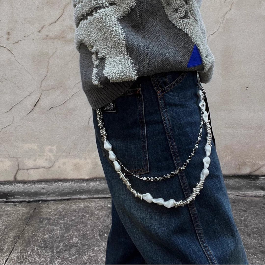 Fashionable chain belt with pearl and metal accents Stornfield