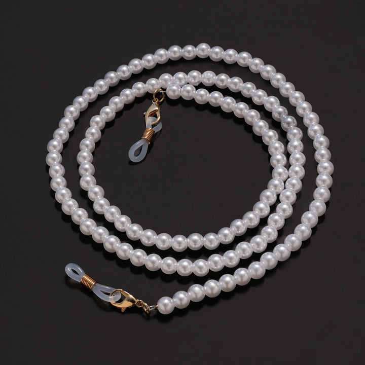 Pearl necklace with practical chain holder Stornfield