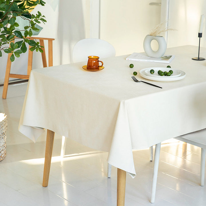 Rectangular easy-care tablecloth made of cotton blend with water-repellent coating and fine texture Stornfield