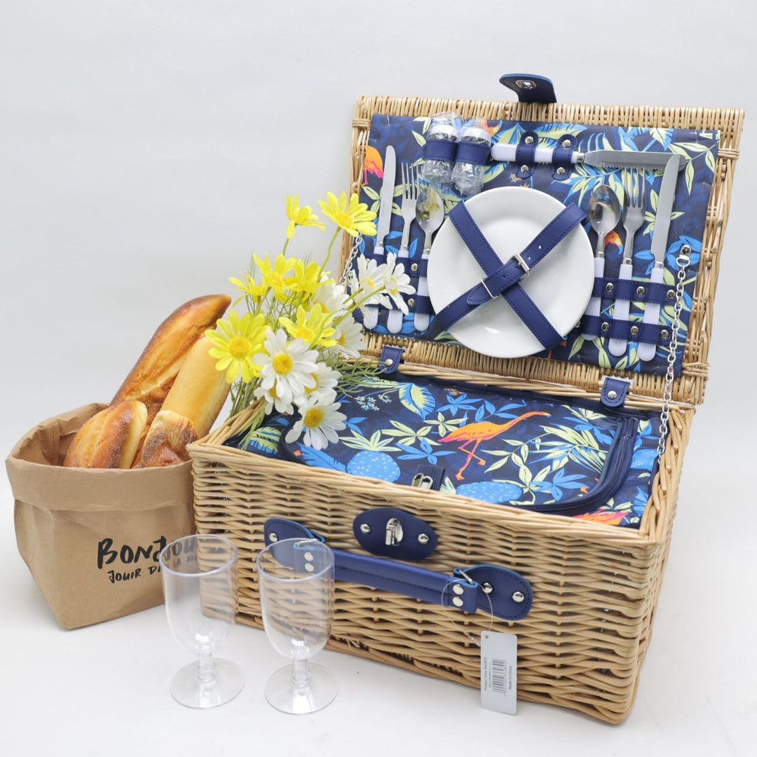 Women's picnic basket with integrated dishes and cooler bag Stornfield