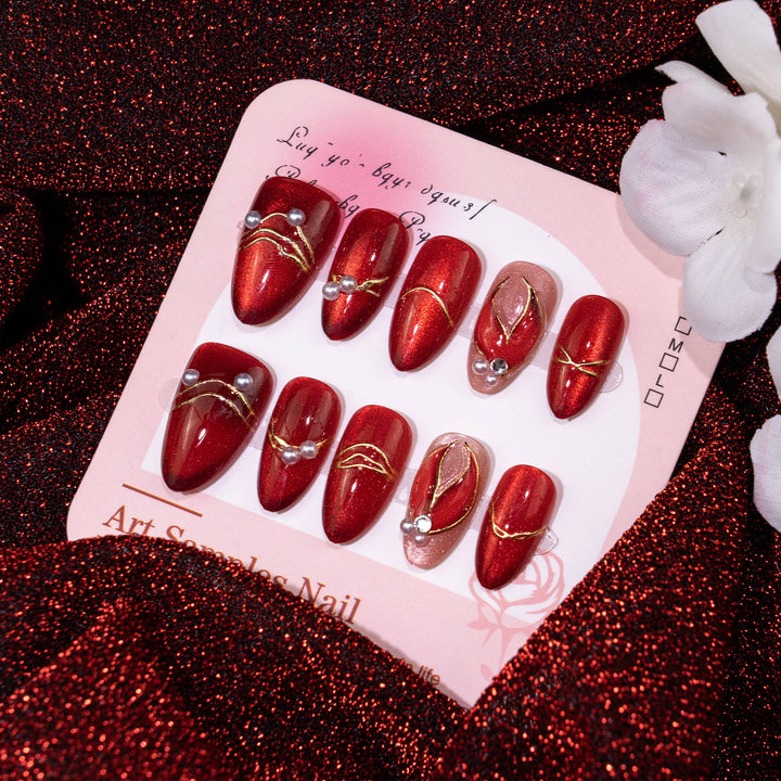 Decorative Press-On Nail Art Set with Pearl Accents Stornfield