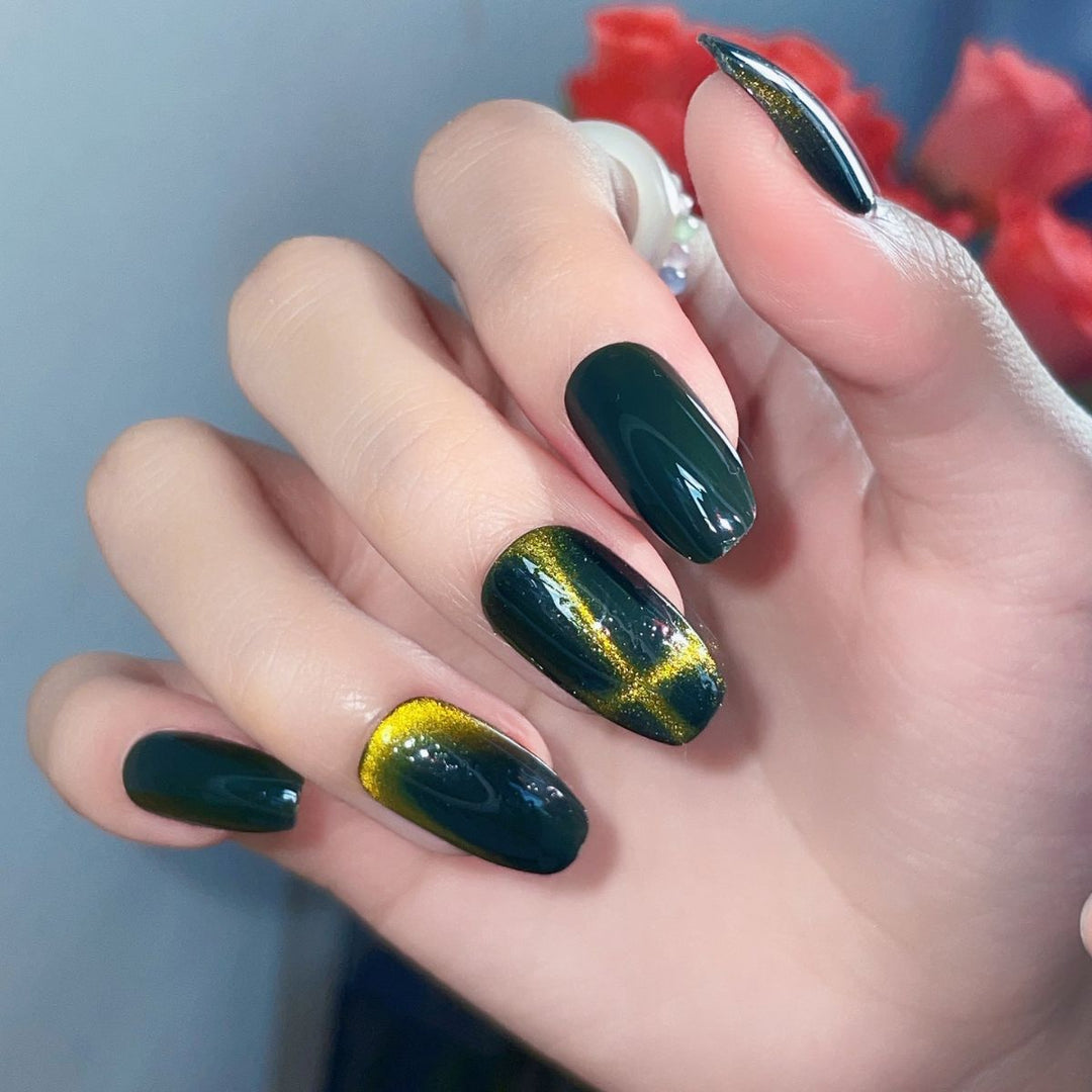 Glamorous Press-On Nail Tips Stornfield
