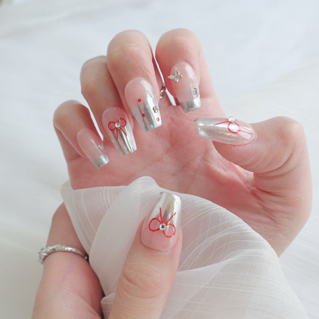 Decorative Press-On Nail Art Set with Floral Accents  1791773215