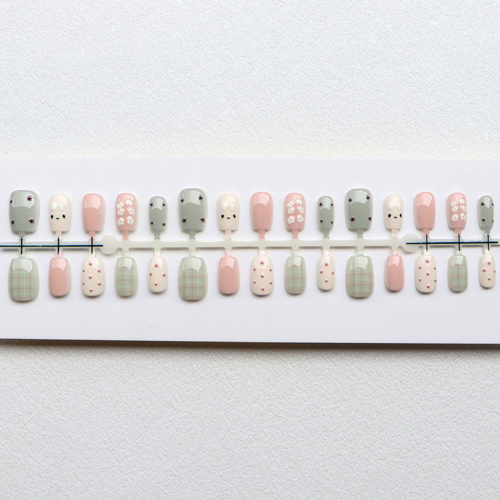Creative Themed Press-On Nail Art Set Stornfield