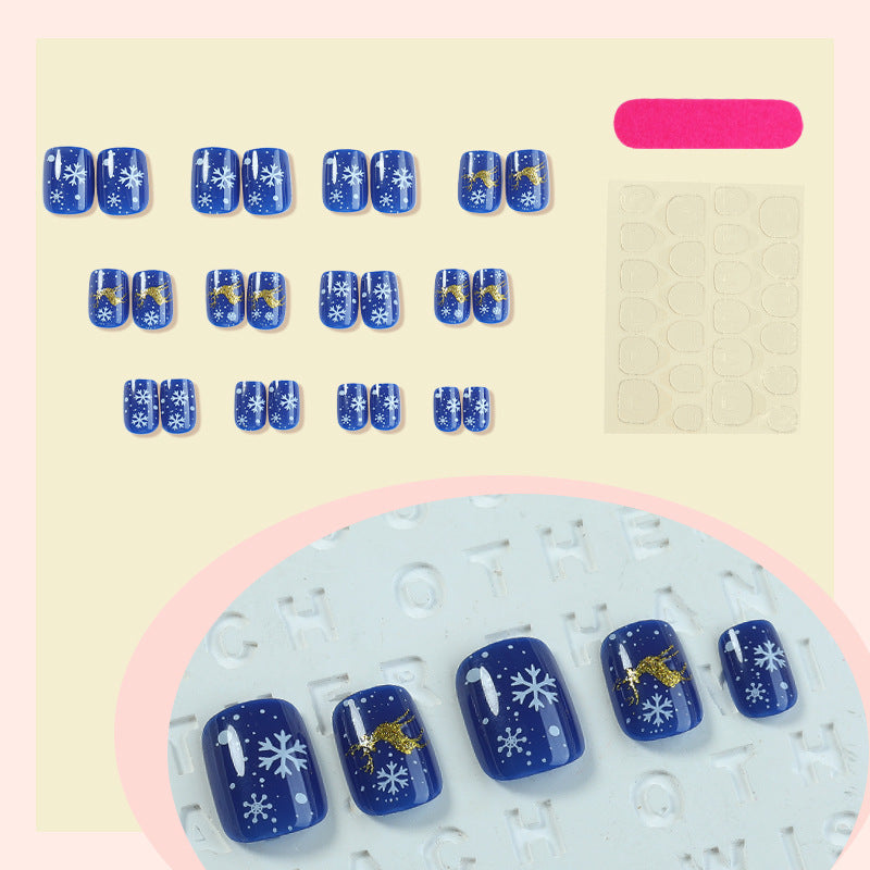 Artificial nail set with festive snowflake design Stornfield