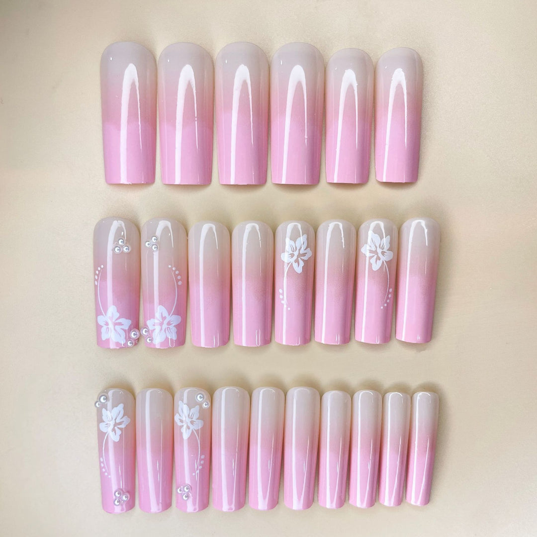 Elegant Floral Nail Extensions Stornfield