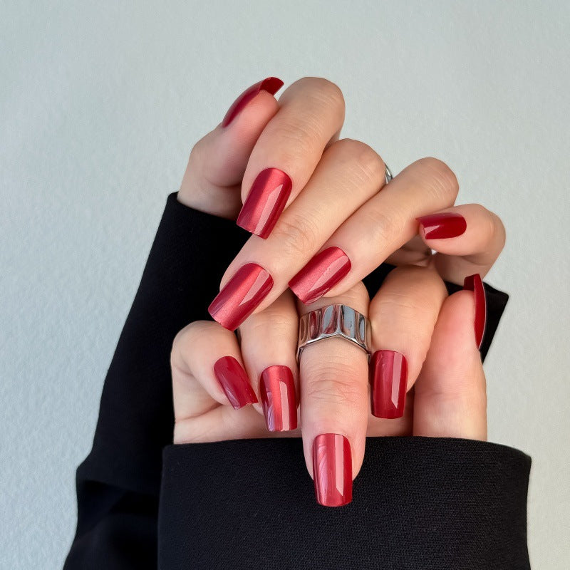 High-gloss artificial nails with modern design Stornfield