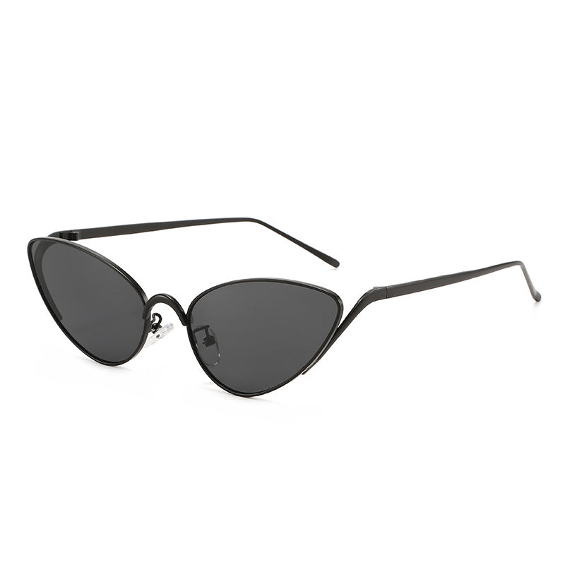 Women's Cat-Eye Sunglasses in Elegant Design Stornfield