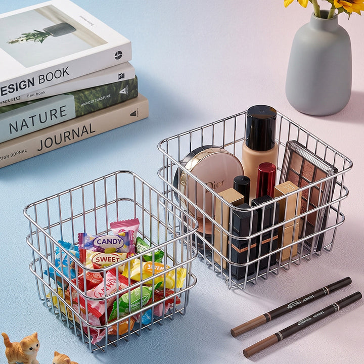Elegant table organizer made of metal rods Stornfield