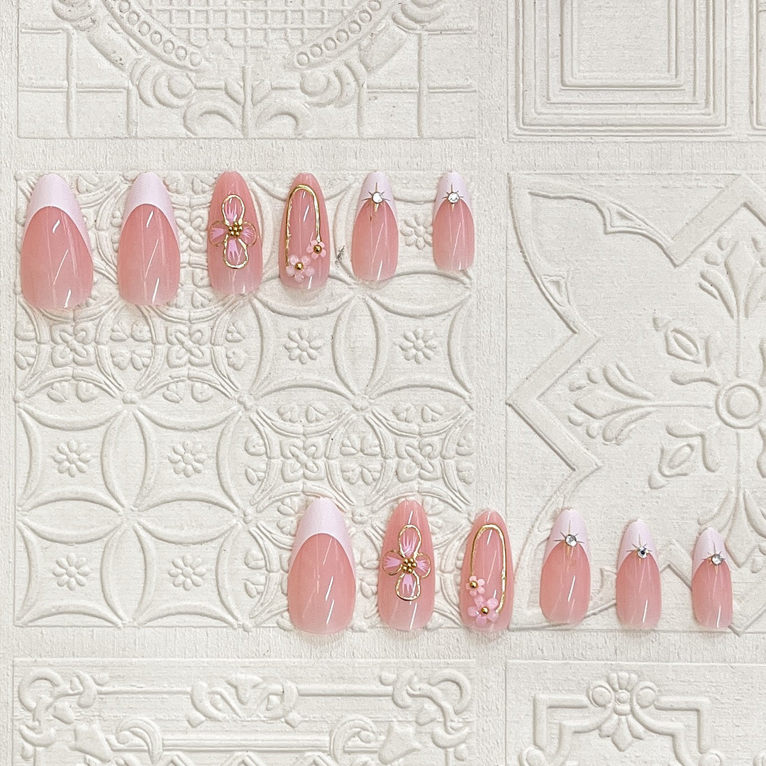 Elegant Press-On Nail Art Set with Floral Accents Stornfield