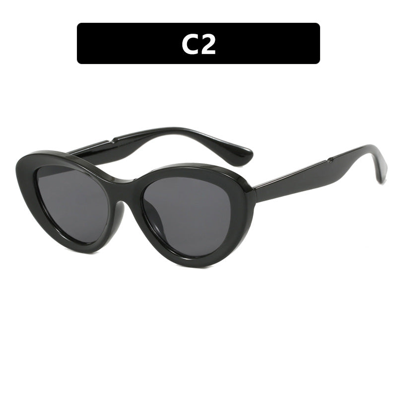 Ladies Cat-Eye Sunglasses with stylish plastic frame and polarized lenses Stornfield