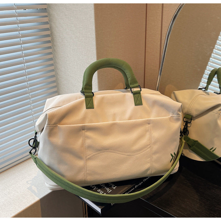 Elegant and Spacious Travel Bag with Robust Design Stornfield