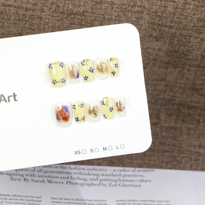 Floral Decorative Press-On Nail Art Set Stornfield