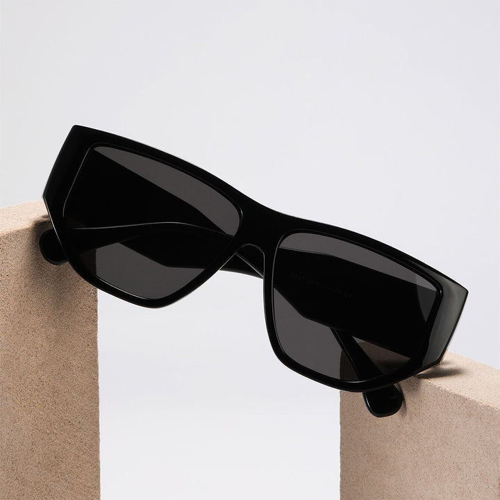 Women's trendy square sunglasses with modern tortoise pattern Stornfield