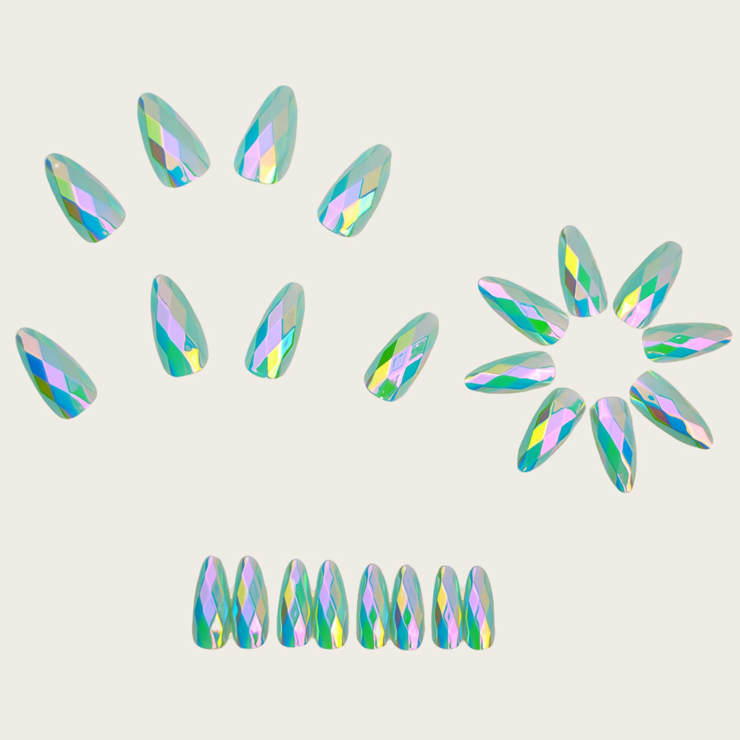 Art nails with faceted glitter design Stornfield