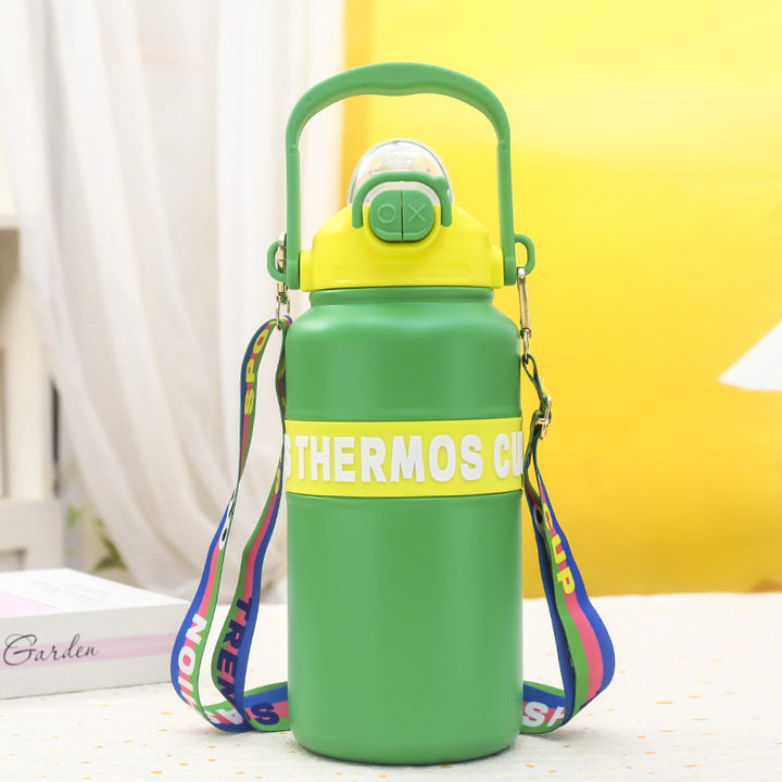 Insulated drinking bottle with practical carrying strap Stornfield