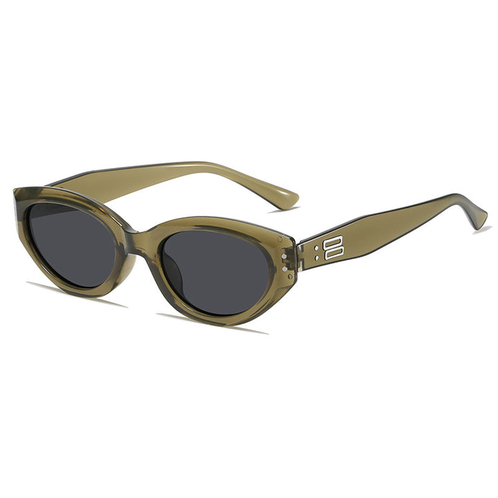 Vintage-Inspired Elegant Cat Eye Sunglasses Stornfield