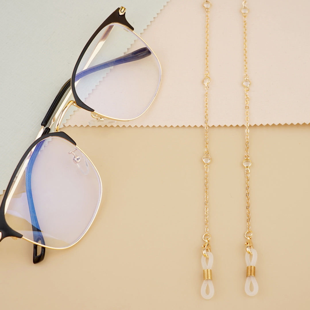 Elegant Chain Eyewear Holder Stornfield