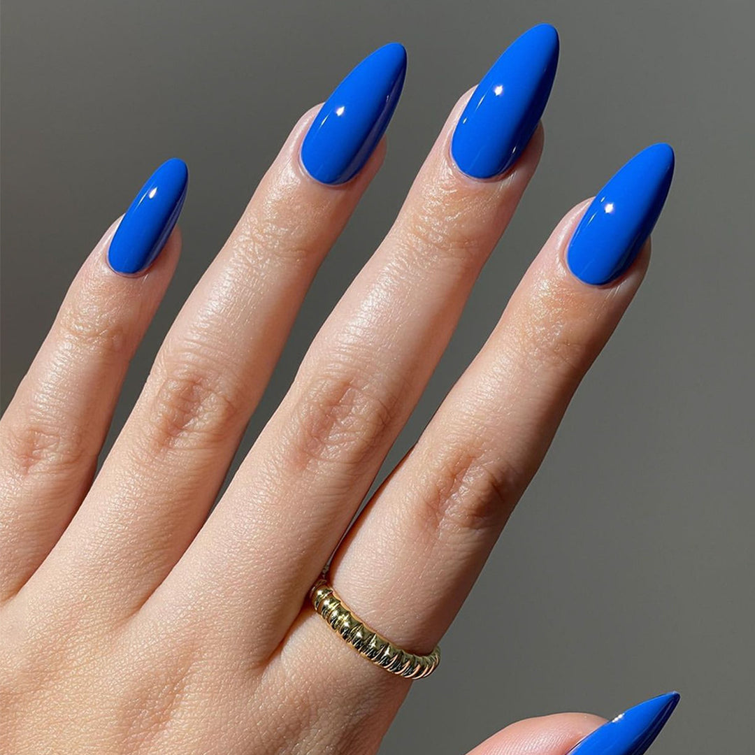 Acrylic nail set with elegant, shiny design Stornfield